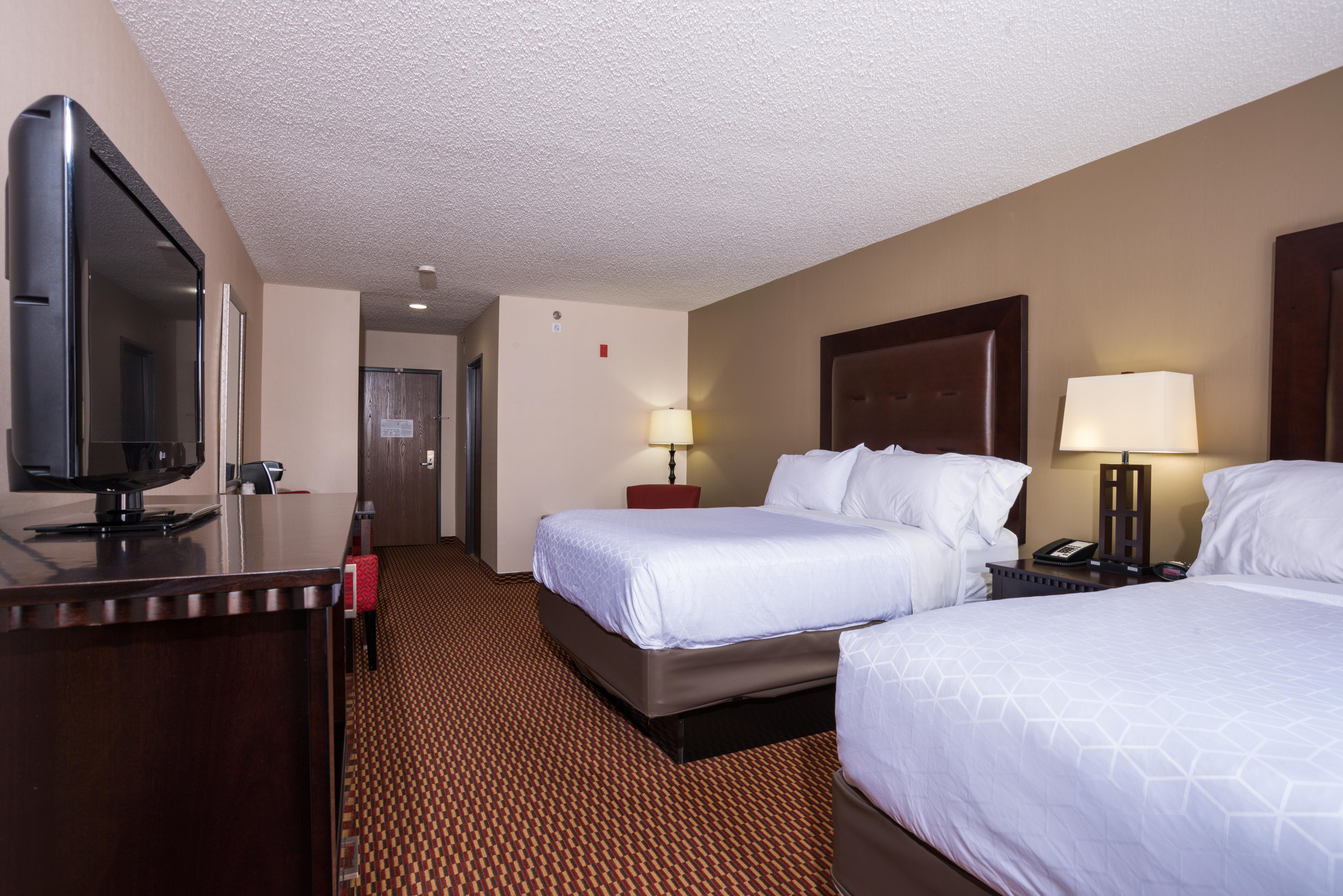 Holiday Inn Express Hartford-Newington By Ihg Bagian luar foto