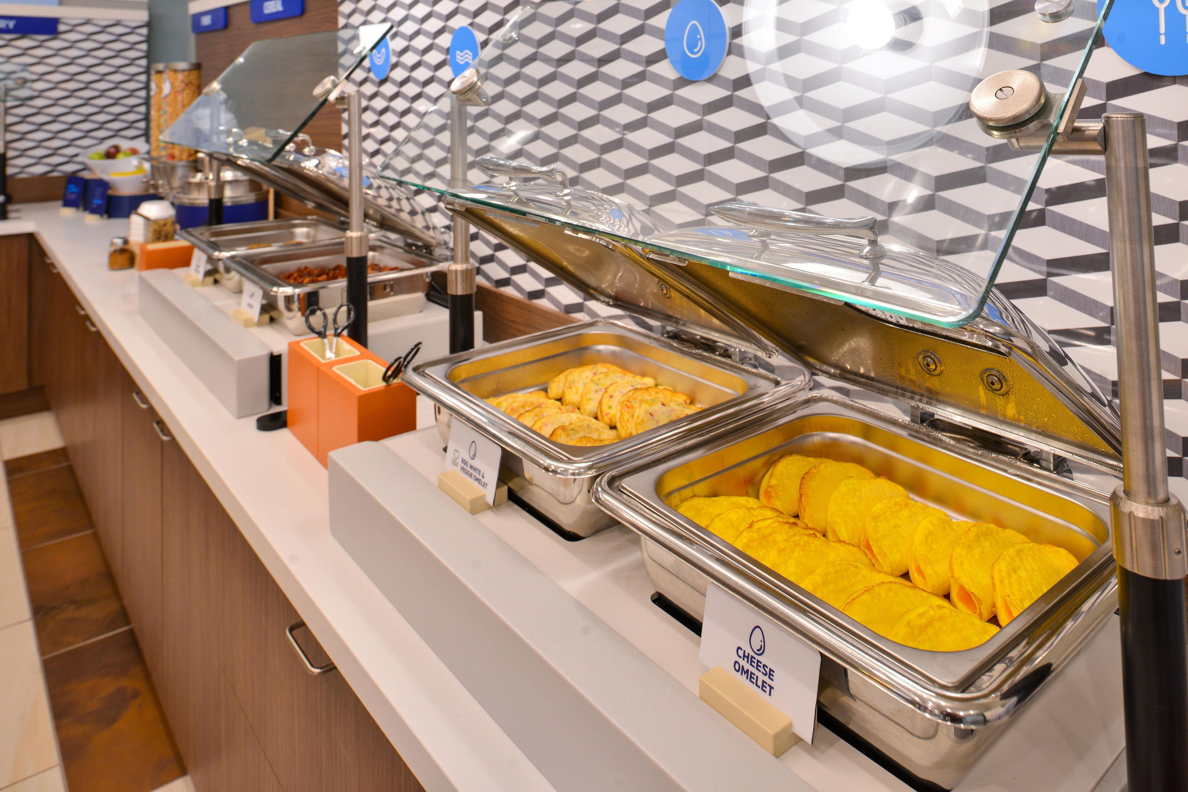Holiday Inn Express Hartford-Newington By Ihg Bagian luar foto