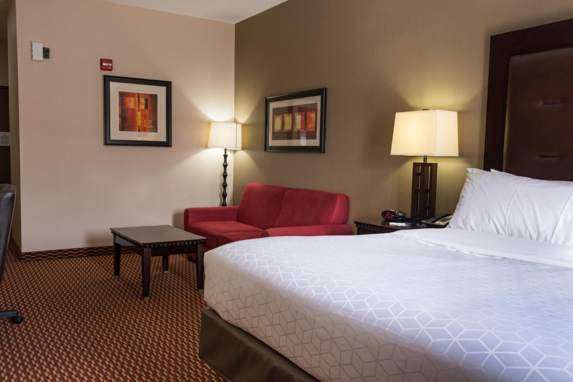 Holiday Inn Express Hartford-Newington By Ihg Bagian luar foto