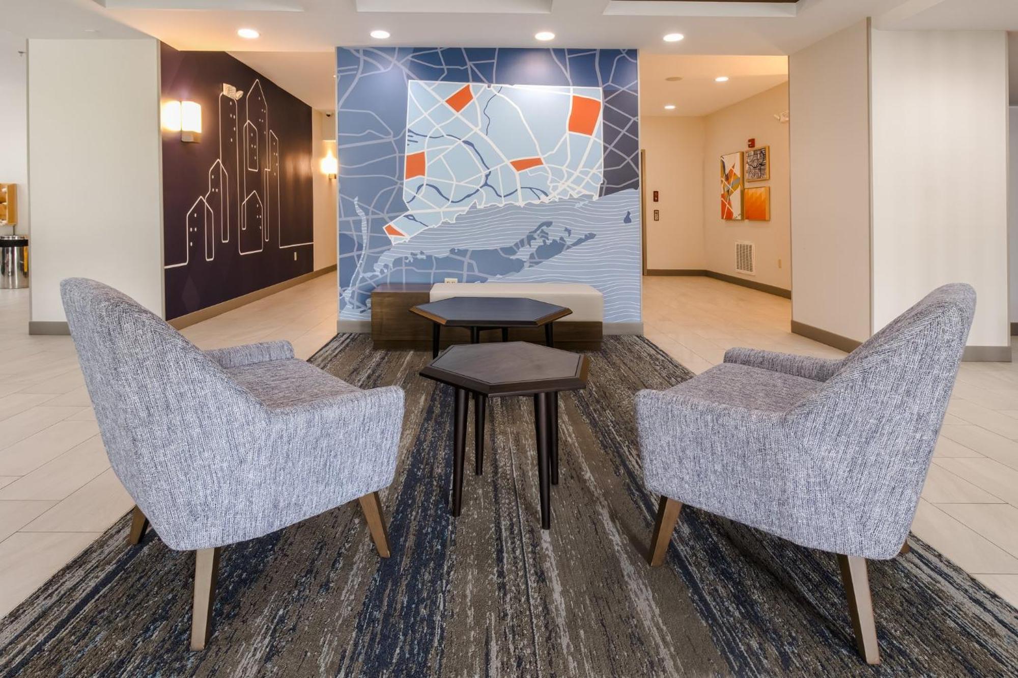 Holiday Inn Express Hartford-Newington By Ihg Bagian luar foto
