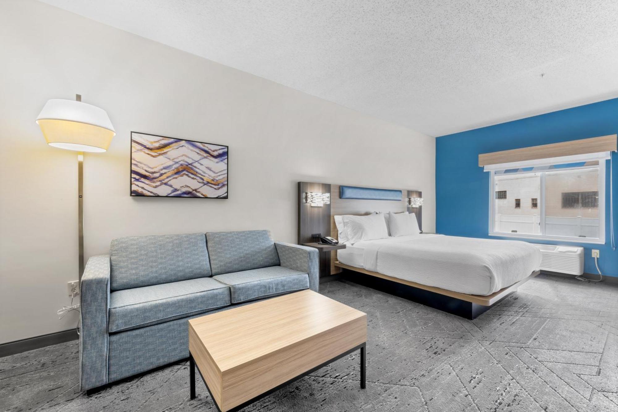 Holiday Inn Express Hartford-Newington By Ihg Bagian luar foto